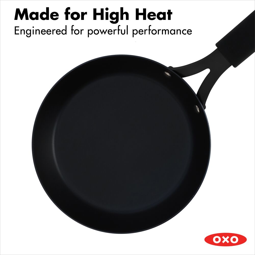 Carbon Steel Obsidian Series 8-Inch Frypan with Silicone Sleeve E5