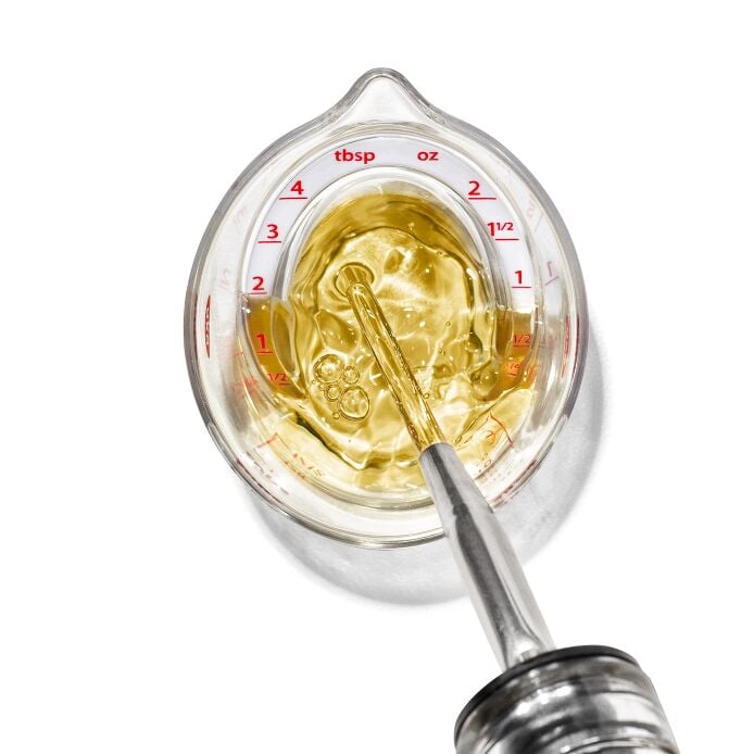 Mini Angled Measuring Cup Q1