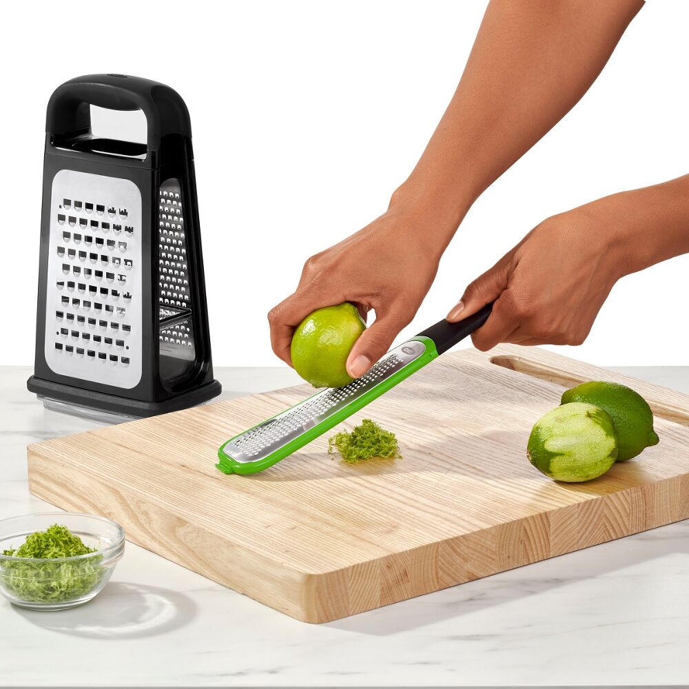 Etched Box Grater With Removable Zester O5