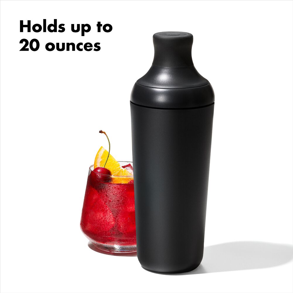 OXO Good Grips Plastic Cocktail Shaker- 20 oz/590 mL capacity I6
