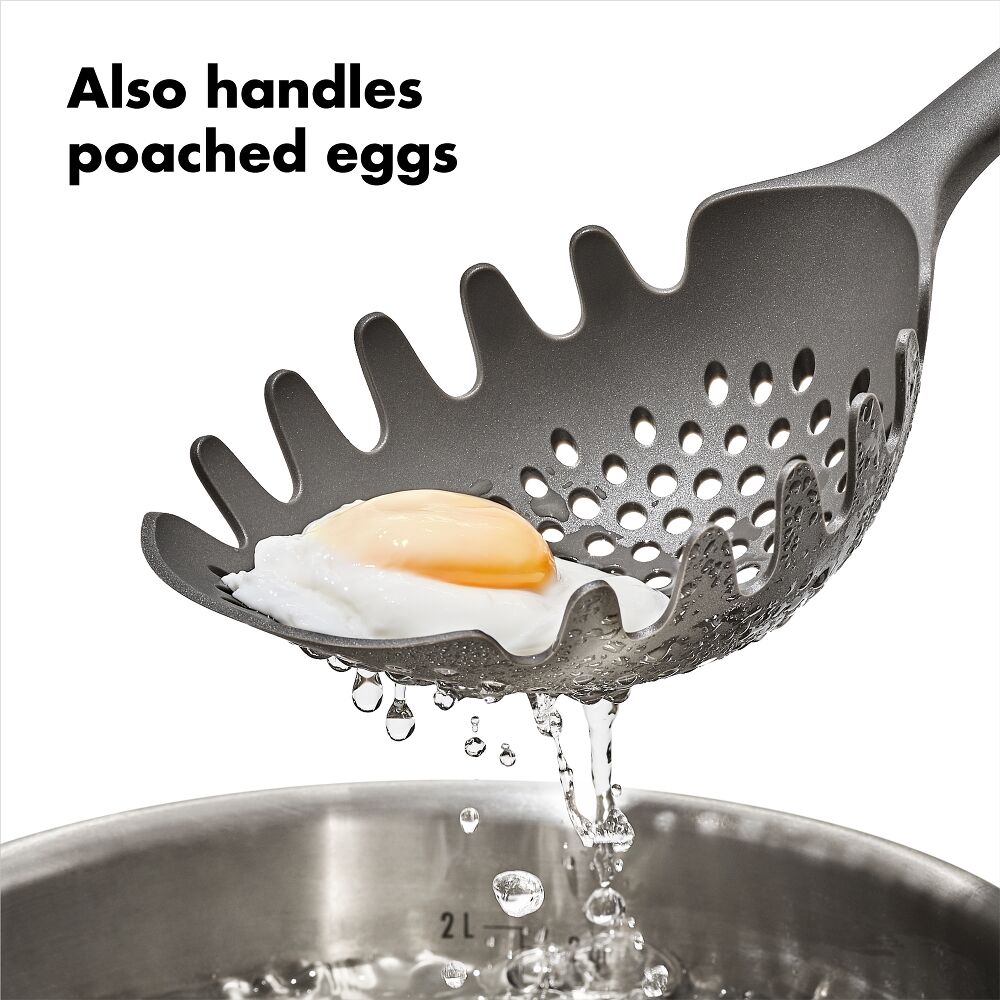 Pasta Scoop Strainer V8