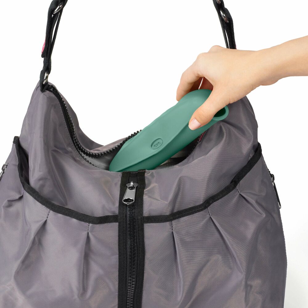 Roll-Up Bib Set W0