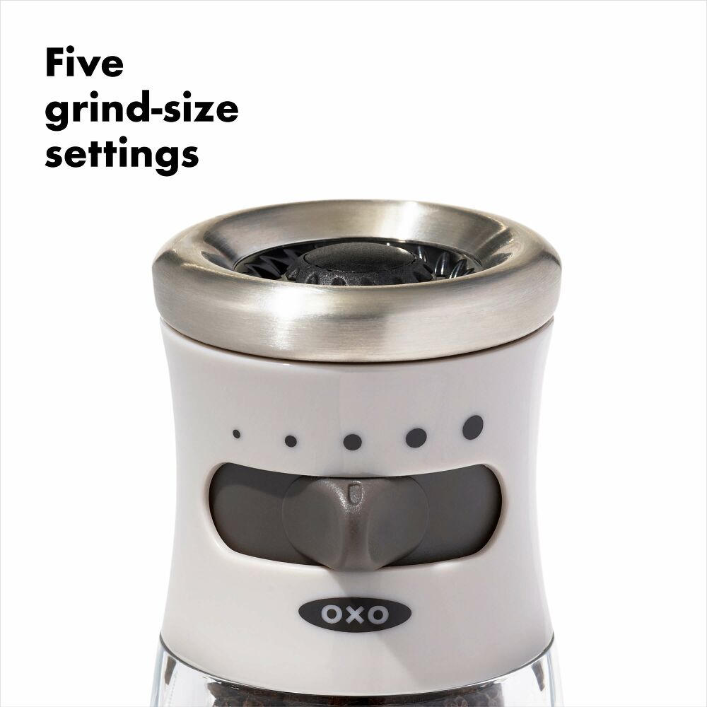 Contoured Mess-Free Pepper Grinder W4