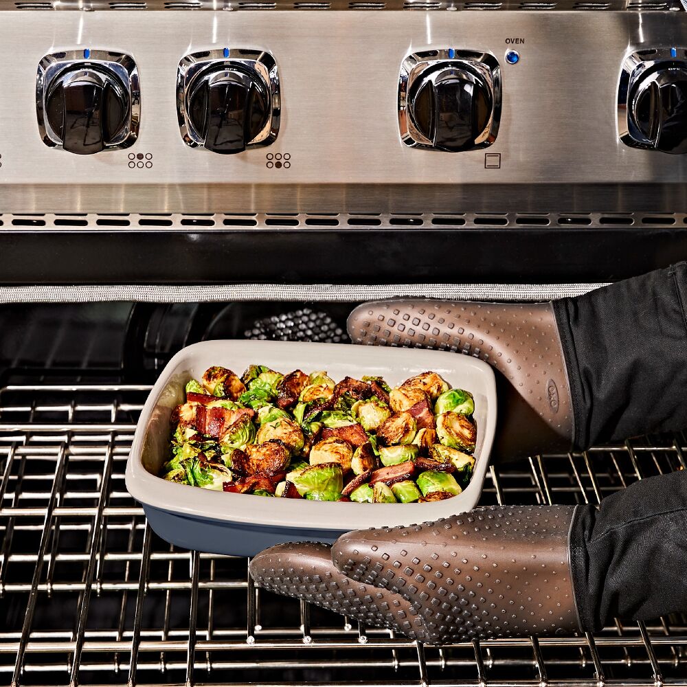 2 Qt Square Stoneware Baking Dish S6