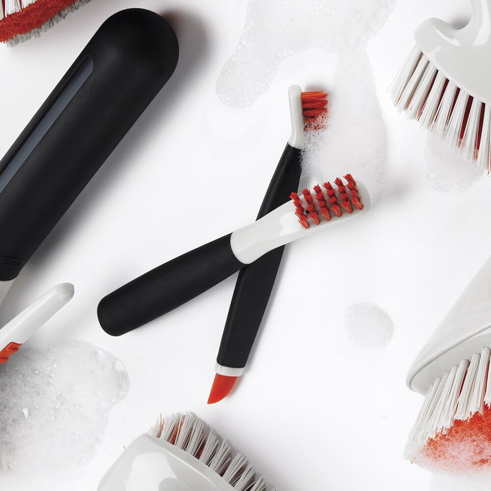 Deep Clean Brush Set L8