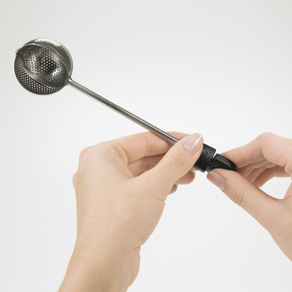 Twisting Tea Ball M6