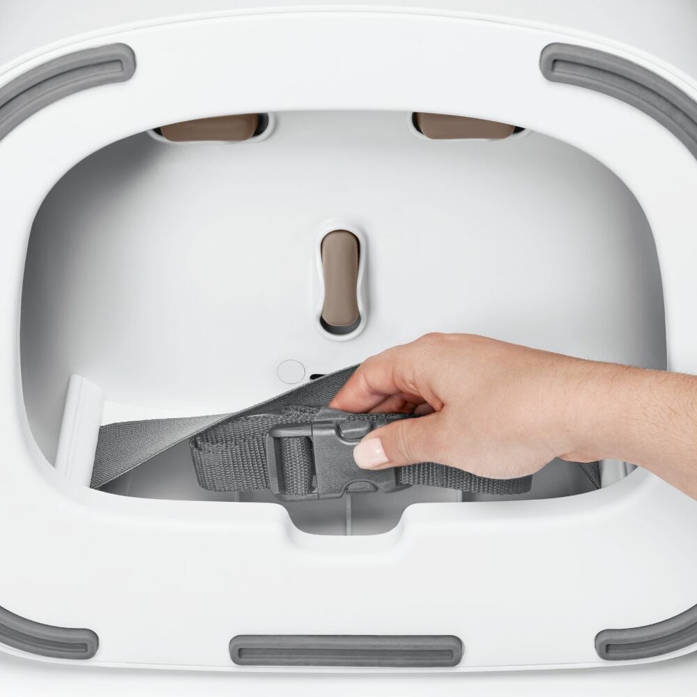Nest Booster Seat with Removable Cushion V1