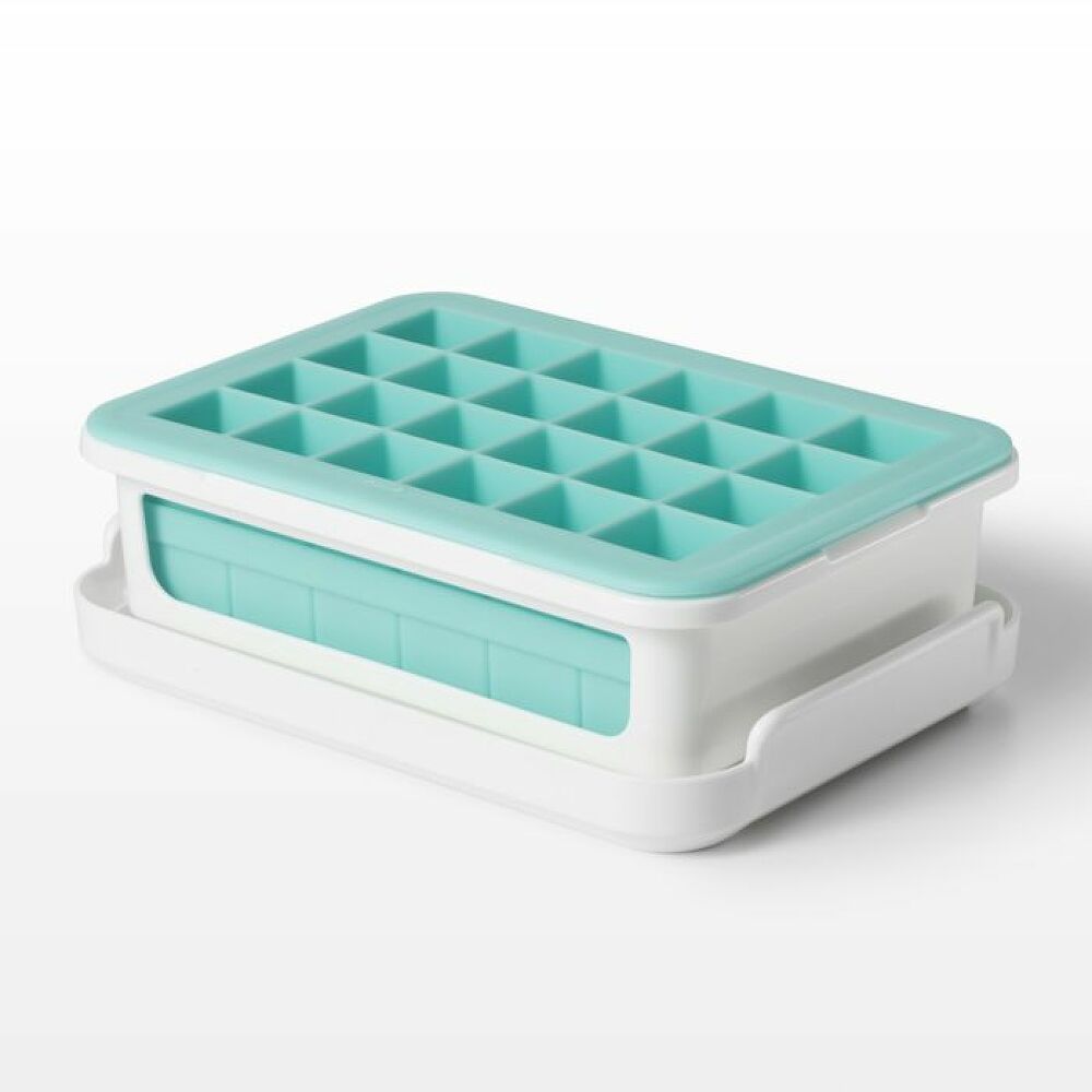 Covered Silicone Ice Cube Tray-Cocktail Cubes T1