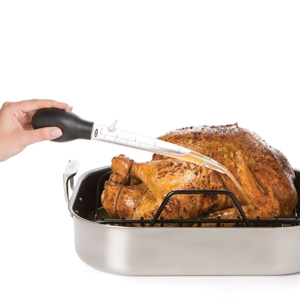 Angled Baster With Cleaning Brush B0