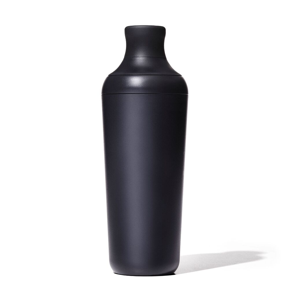 OXO Good Grips Plastic Cocktail Shaker- 20 oz/590 mL capacity I6