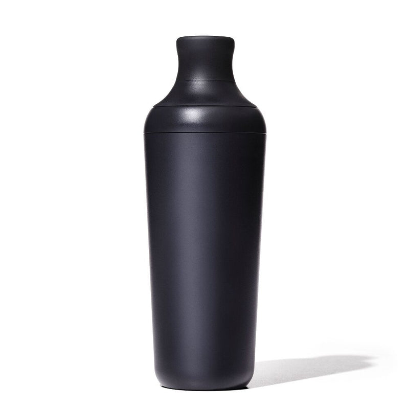OXO Good Grips Plastic Cocktail Shaker- 20 oz/590 mL capacity I6