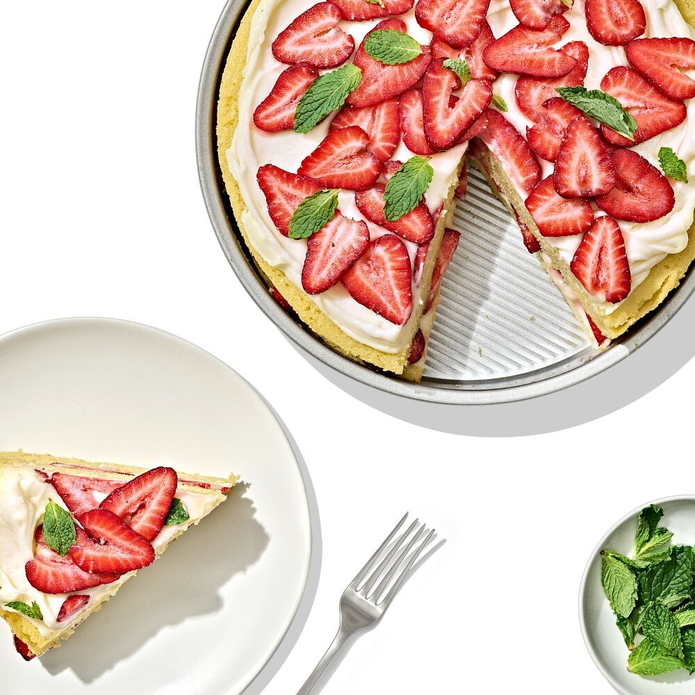 Non-Stick Pro Clear Coated 9 In Round Cake Pan N5