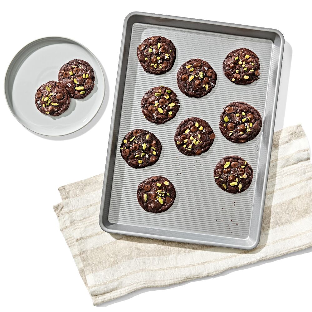 Non-Stick Pro Clear Coated Half Sheet Pan E3