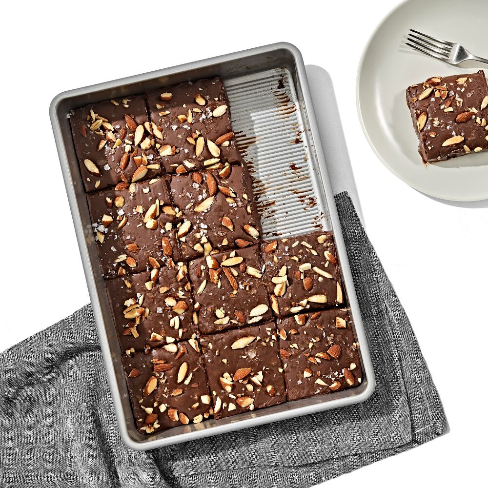 Non-Stick Pro Clear Coated 9 In x 13 In Cake Pan Q2