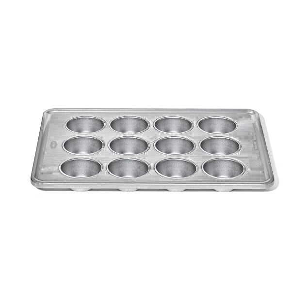 Nonstick Pro Clear Coated 12 Cup Muffin Pan Y6