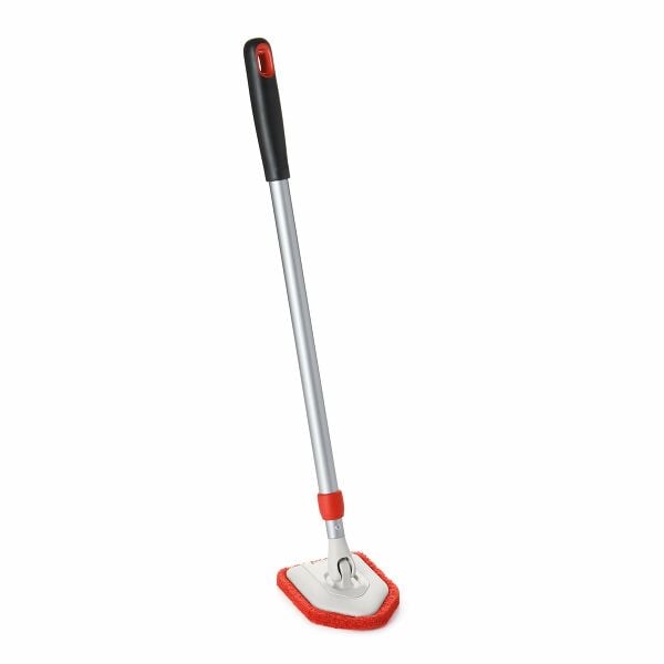 Extendable Tub & Tile Scrubber D8