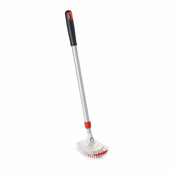 Extendable Tub & Tile Brush B6