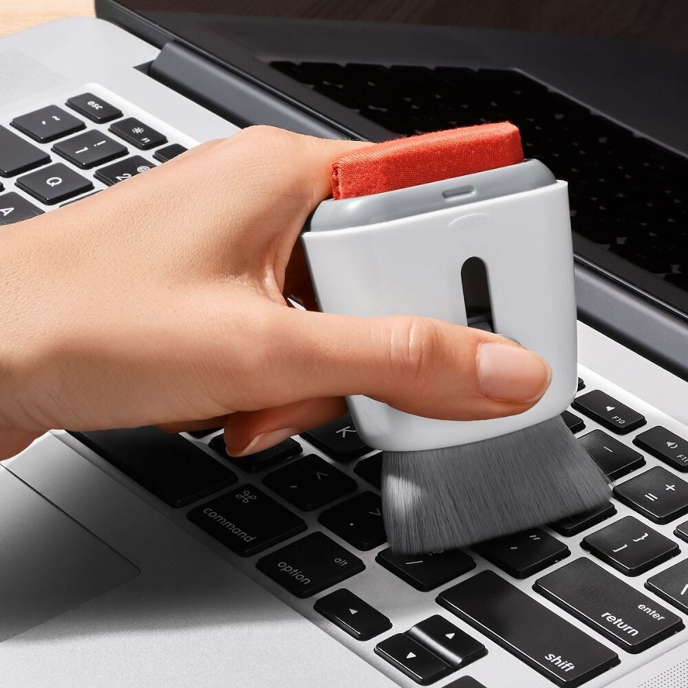 Sweep & Swipe Laptop Cleaner I2
