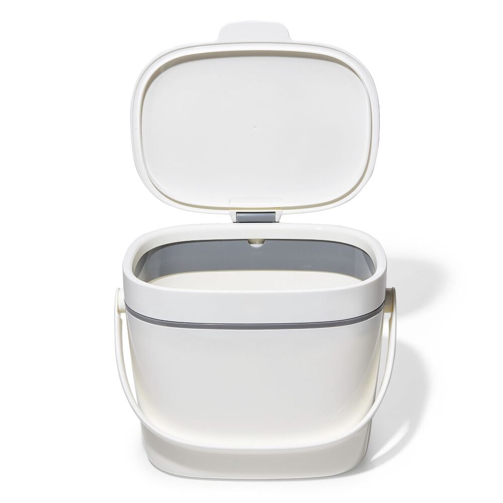 Easy-Clean Compost Bin - 1.75 Gal Q5