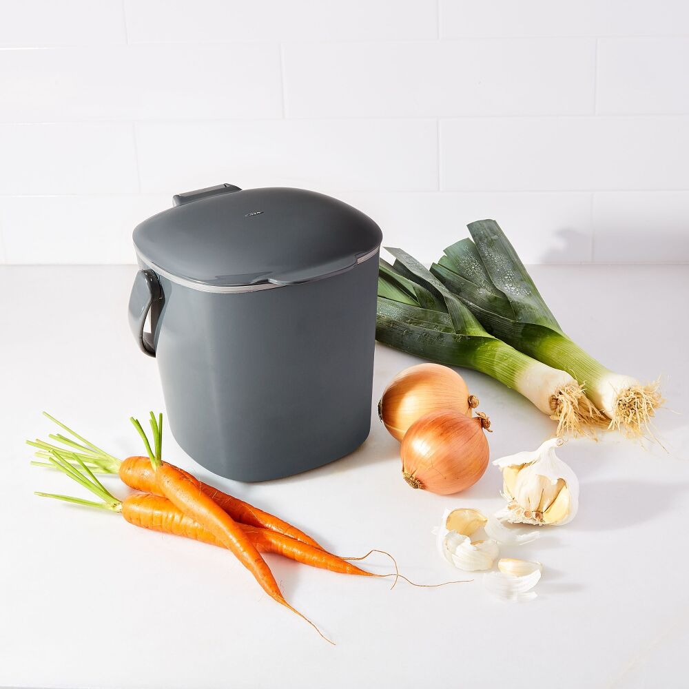 Easy-Clean Compost Bin - 0.75 Gal U3