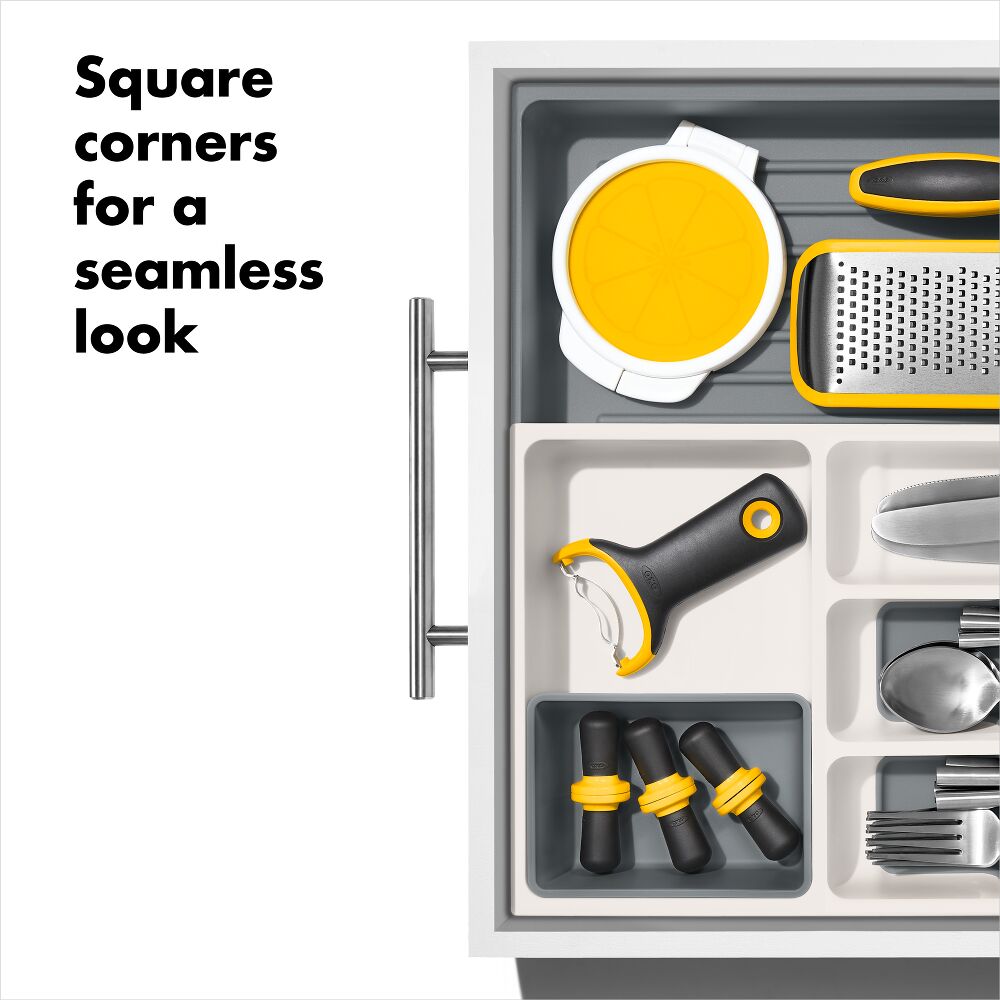 OXO Good Grips Expandable Utensil Drawer Organizer L6