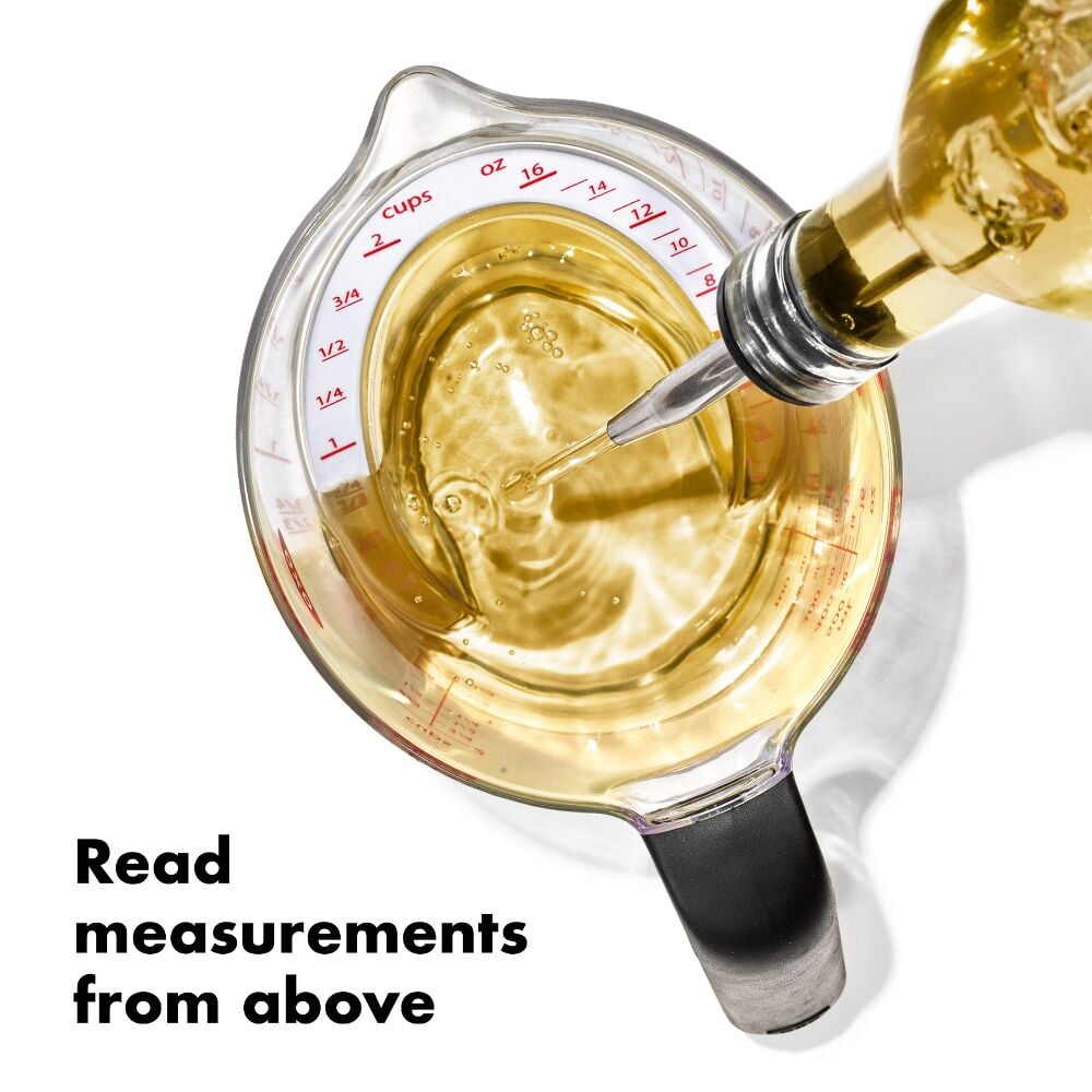 2-Cup Angled Measuring Cup F7