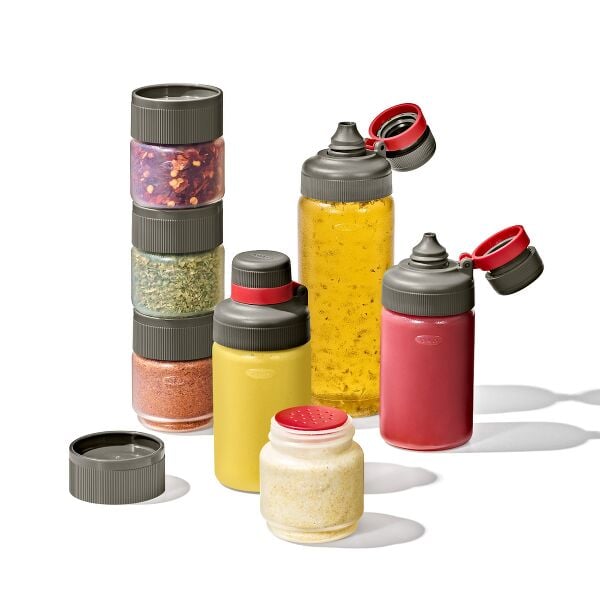 Outdoor 7-Piece Spice Shaker & Squeeze Bottle Set H1