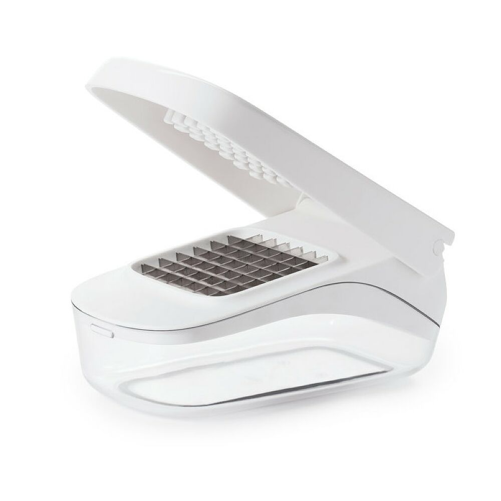 Vegetable Chopper with Easy-Pour Opening F7