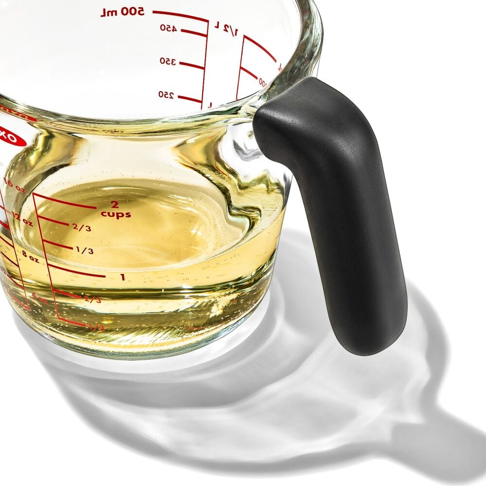 2 Cup Glass Measuring Cup with Lid J9