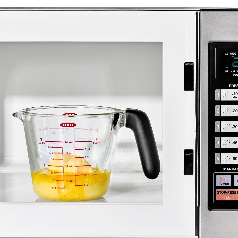 2 Cup Glass Measuring Cup with Lid J9