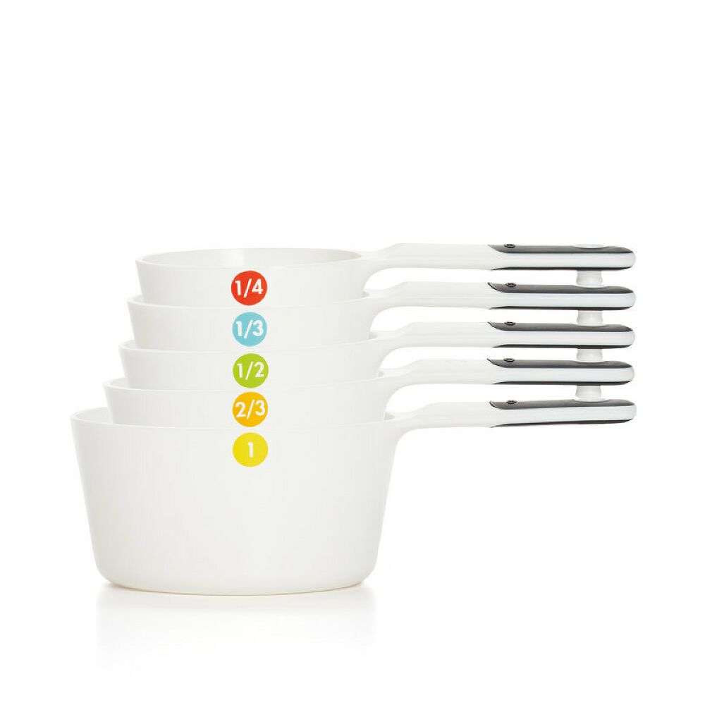 6 Piece Plastic Measuring Cups M8